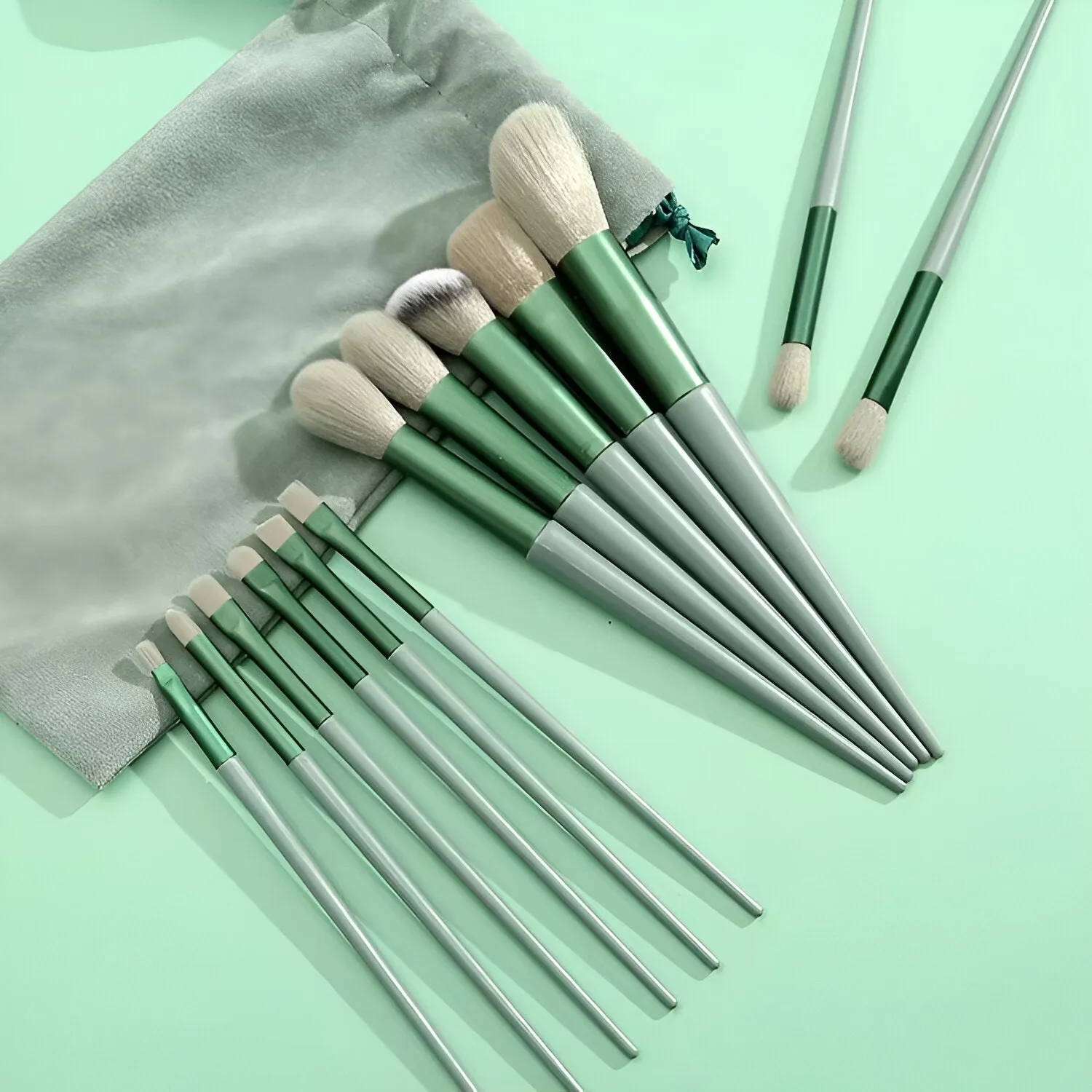 13-Piece Fluffy Soft Makeup Brush Set for Foundation, Blush, Eyeshadow