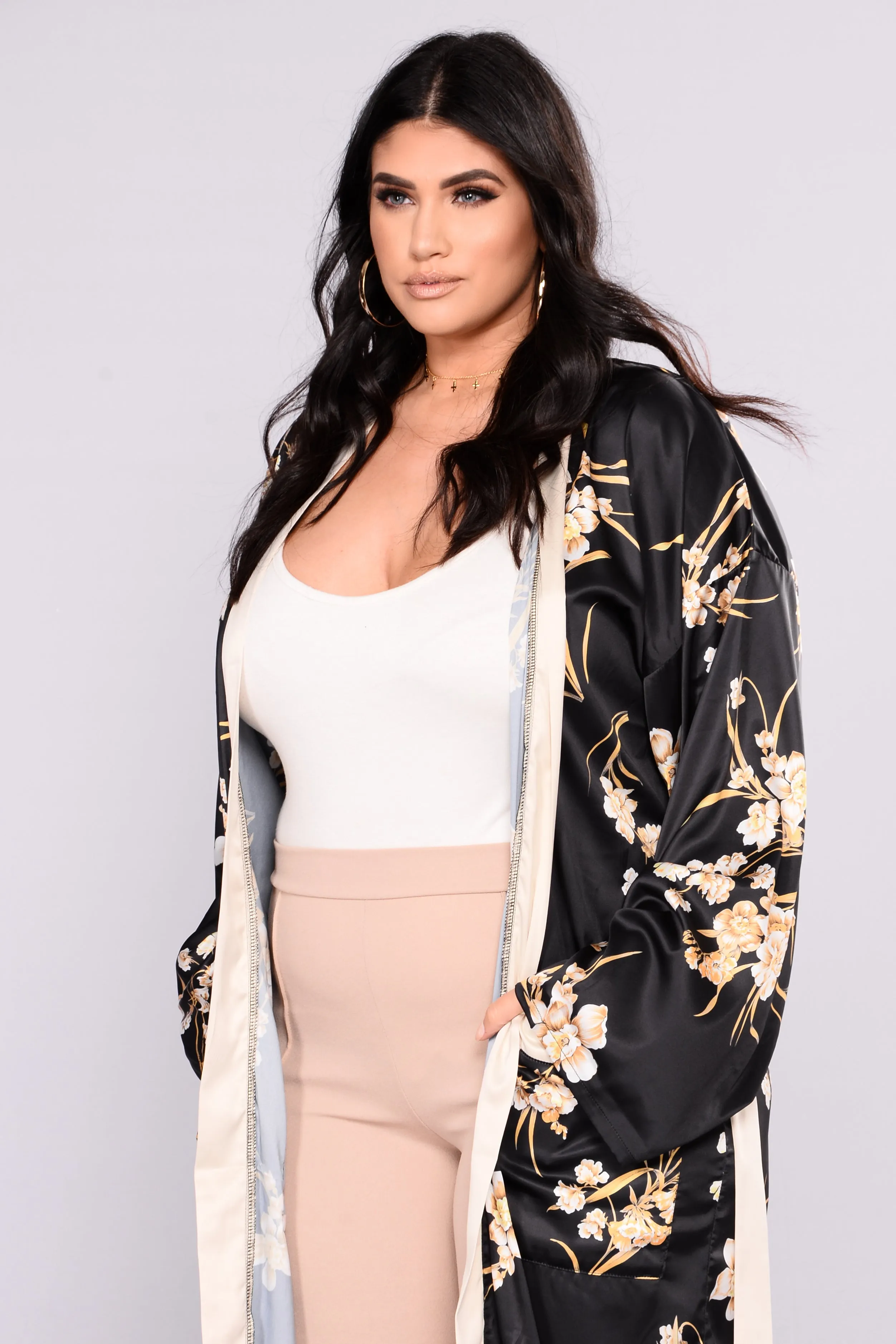 Beauty Marked Robe - Black