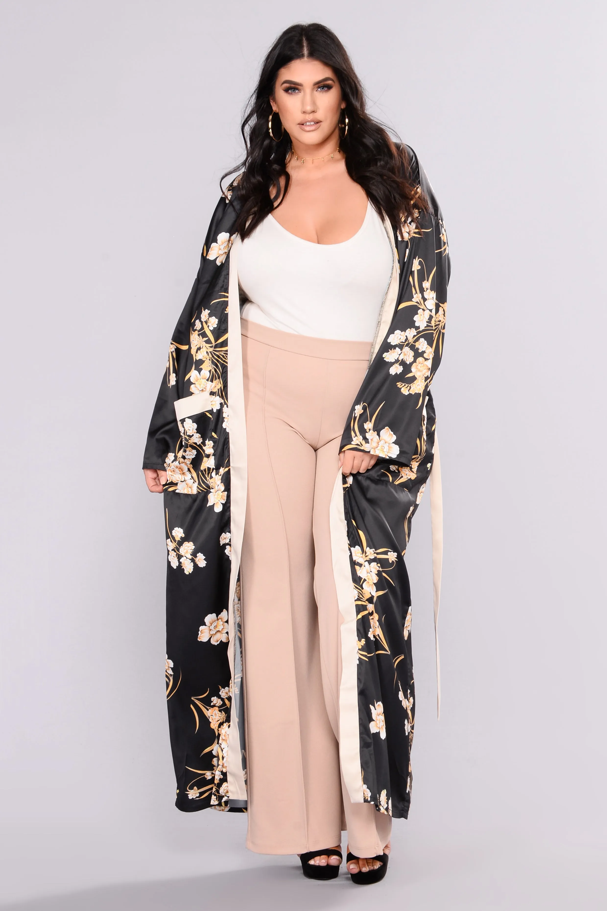 Beauty Marked Robe - Black