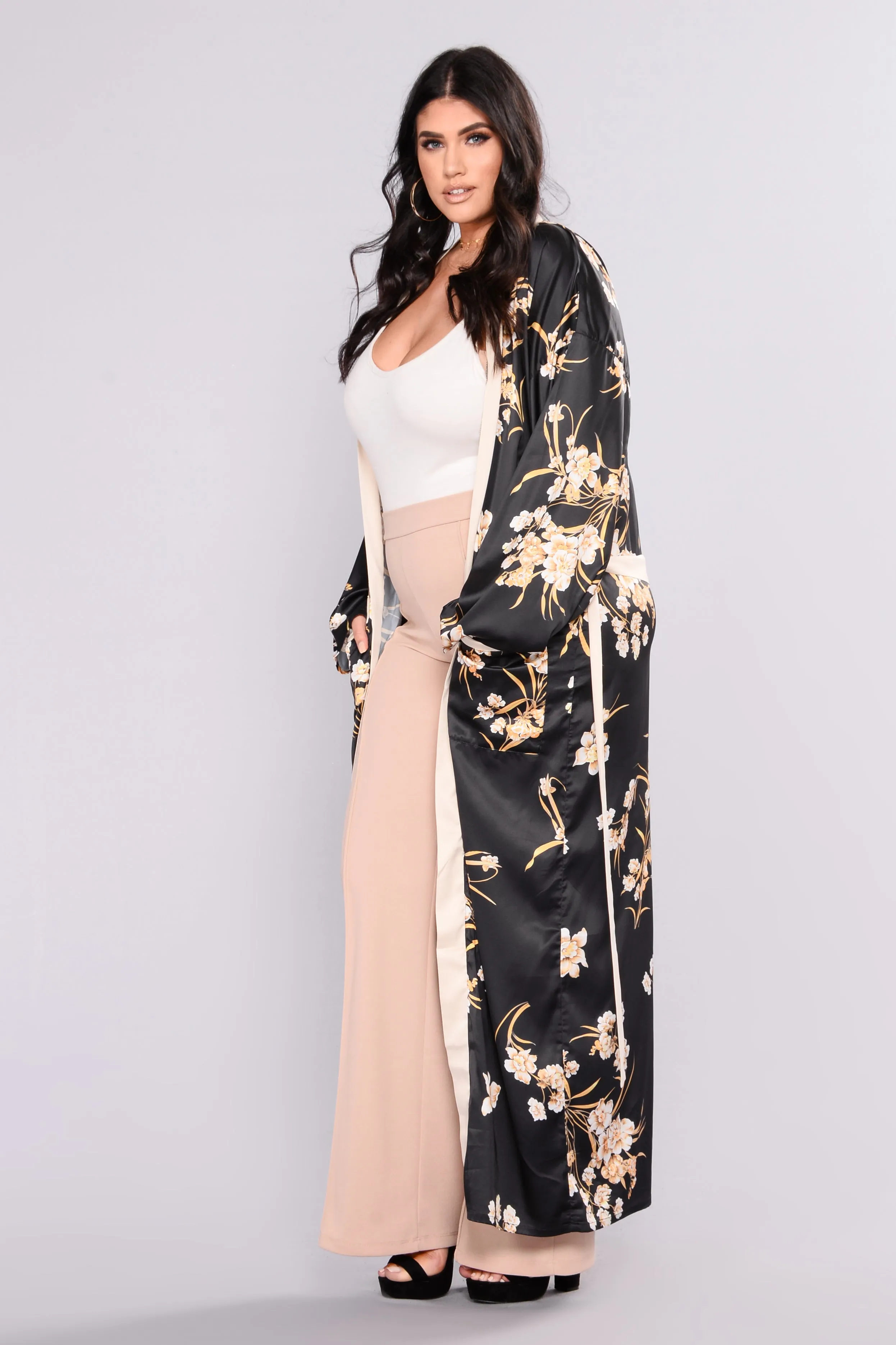 Beauty Marked Robe - Black