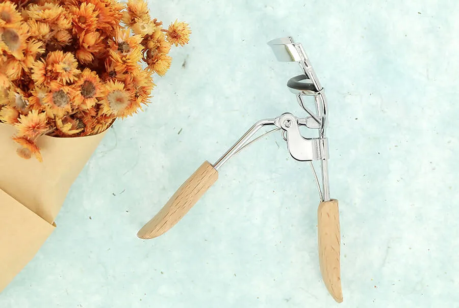 Eyelash Curler beech wood handle